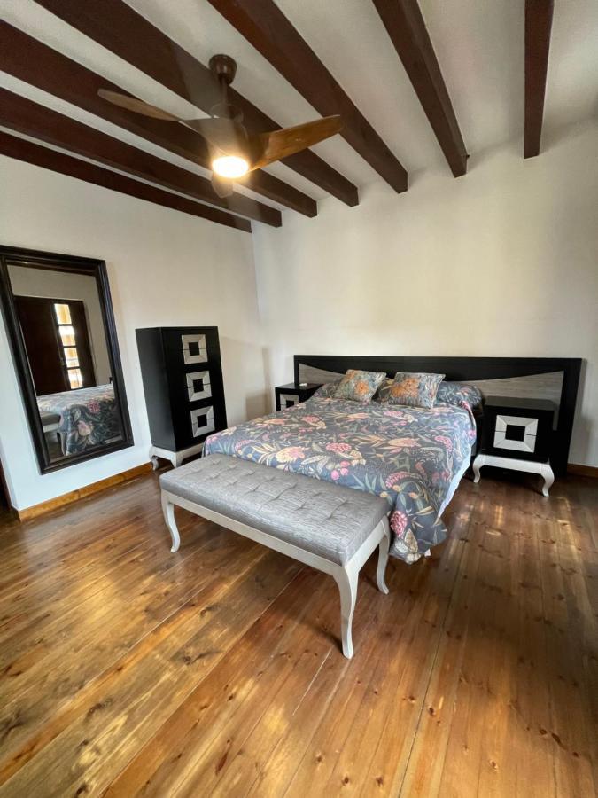 הוילה גיחון Casa En El Centro Historico מראה חיצוני תמונה